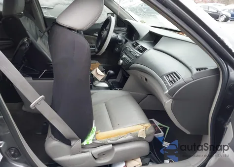 2009 Honda Accord 2.4 Ex-L from USA, damaged, VIN 1HGCP26889A031247